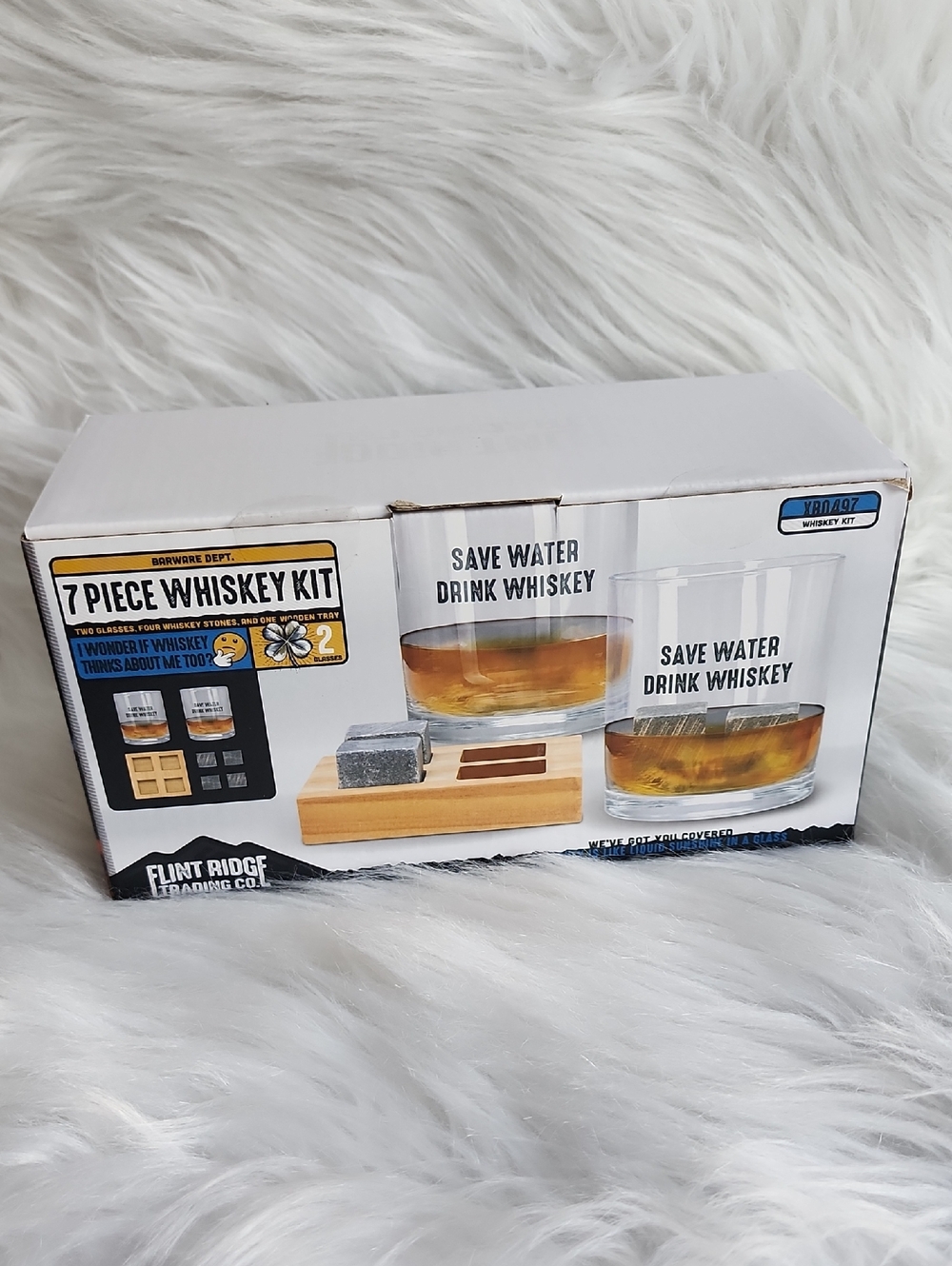 Flint Ridge 7-Piece Whiskey Kit: 2 Glasses, 4 Whiskey Stones & 1 Wooden StandNWT